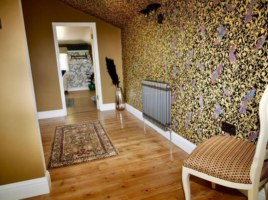 Villa Huge Luxury 8 Bed Manor House Hot Tub Pool Table Saffron Walden Esterno foto